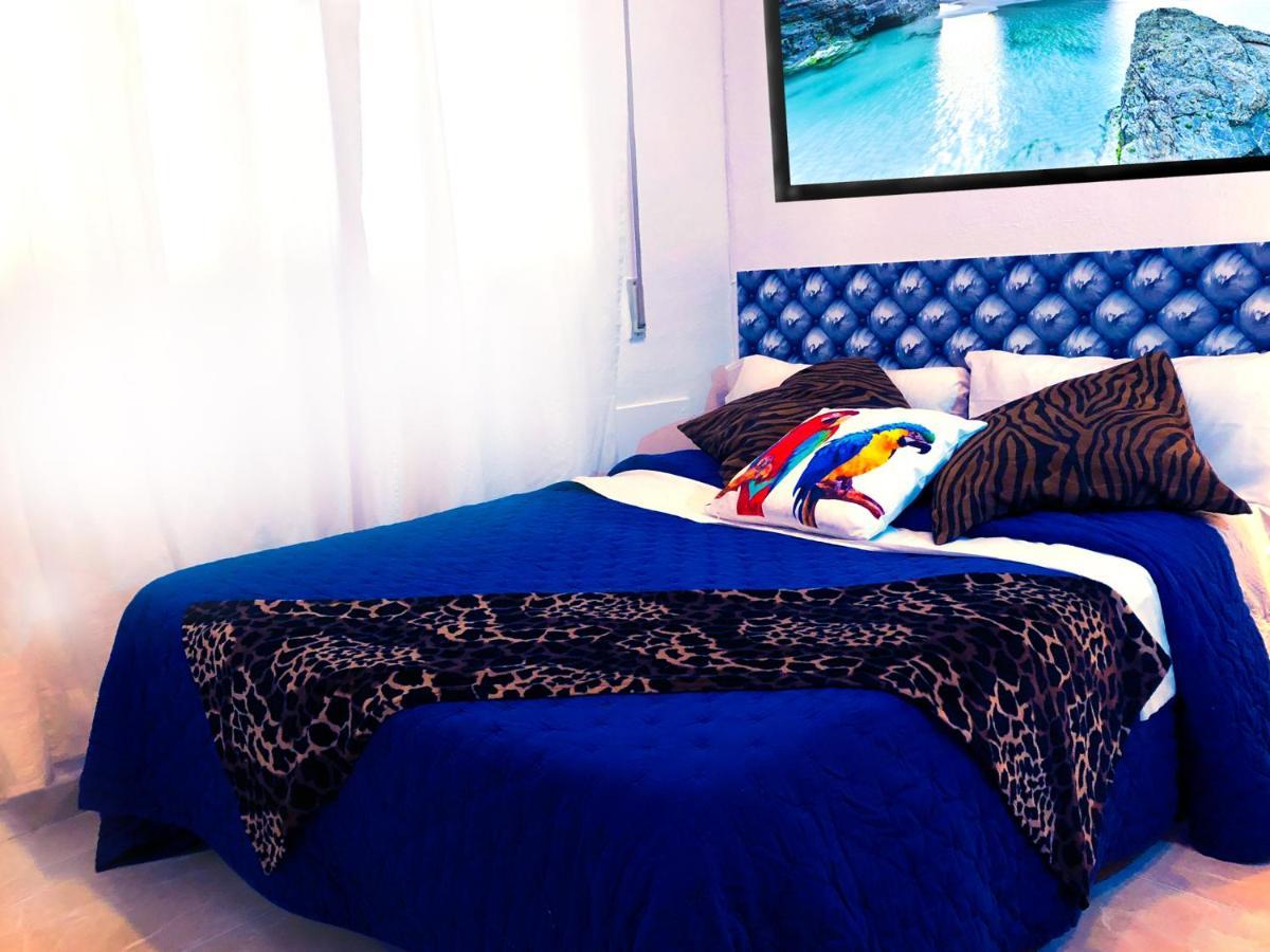 Bed and Breakfast La Reina De Gran Via - Parking Tph Мадрид Экстерьер фото